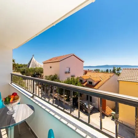 Daire Lampone - Free Private Parking Podgora (Split-Dalmatia)