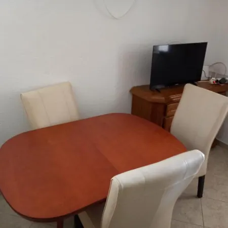 Lampone - Free Private Parking * Podgora (Split-Dalmatia)